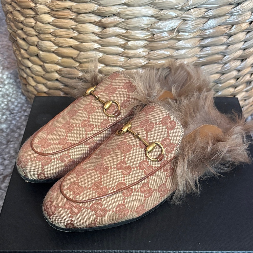 Gucci Princetown🤎 GG canvas with fur Size 36.5